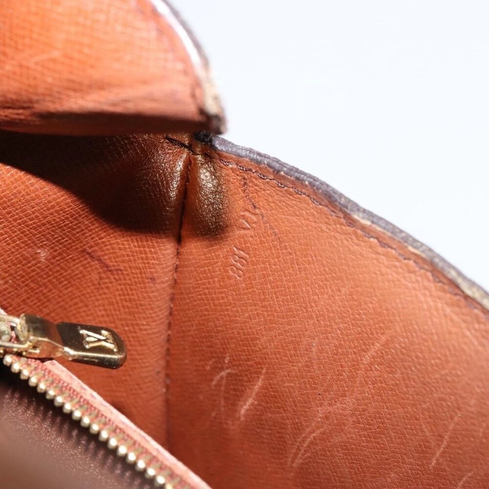 LOUIS VUITTON Monogram Saint Cloud MM Shoulder Bag M51243 LV Auth 149537 - Picture 11 of 16